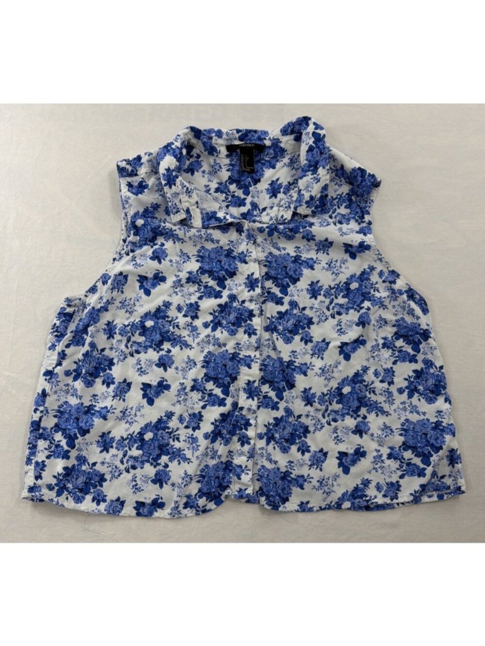Large Blue Floral Forever 21 Button Crop Top Open Back Sleeveless